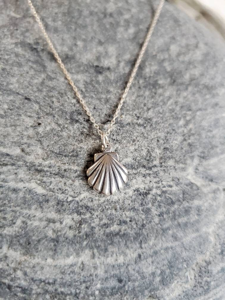 Sterling Silver Clam Shell Necklace