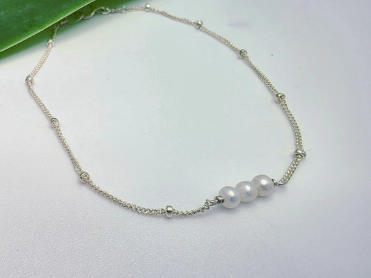 layering pearl bracelet