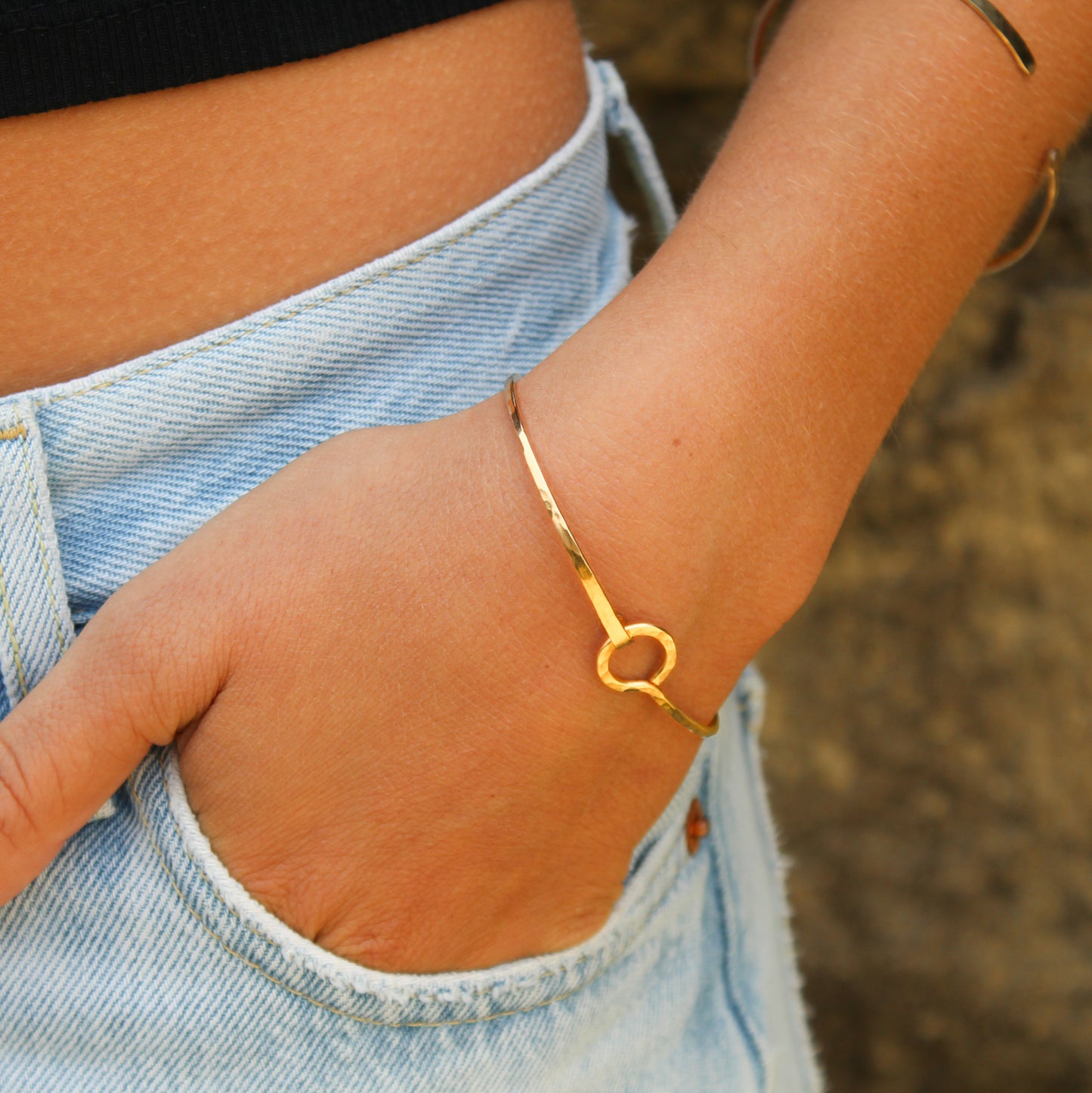 14k Gold Filled Circle Hammered Bangle Bracelet