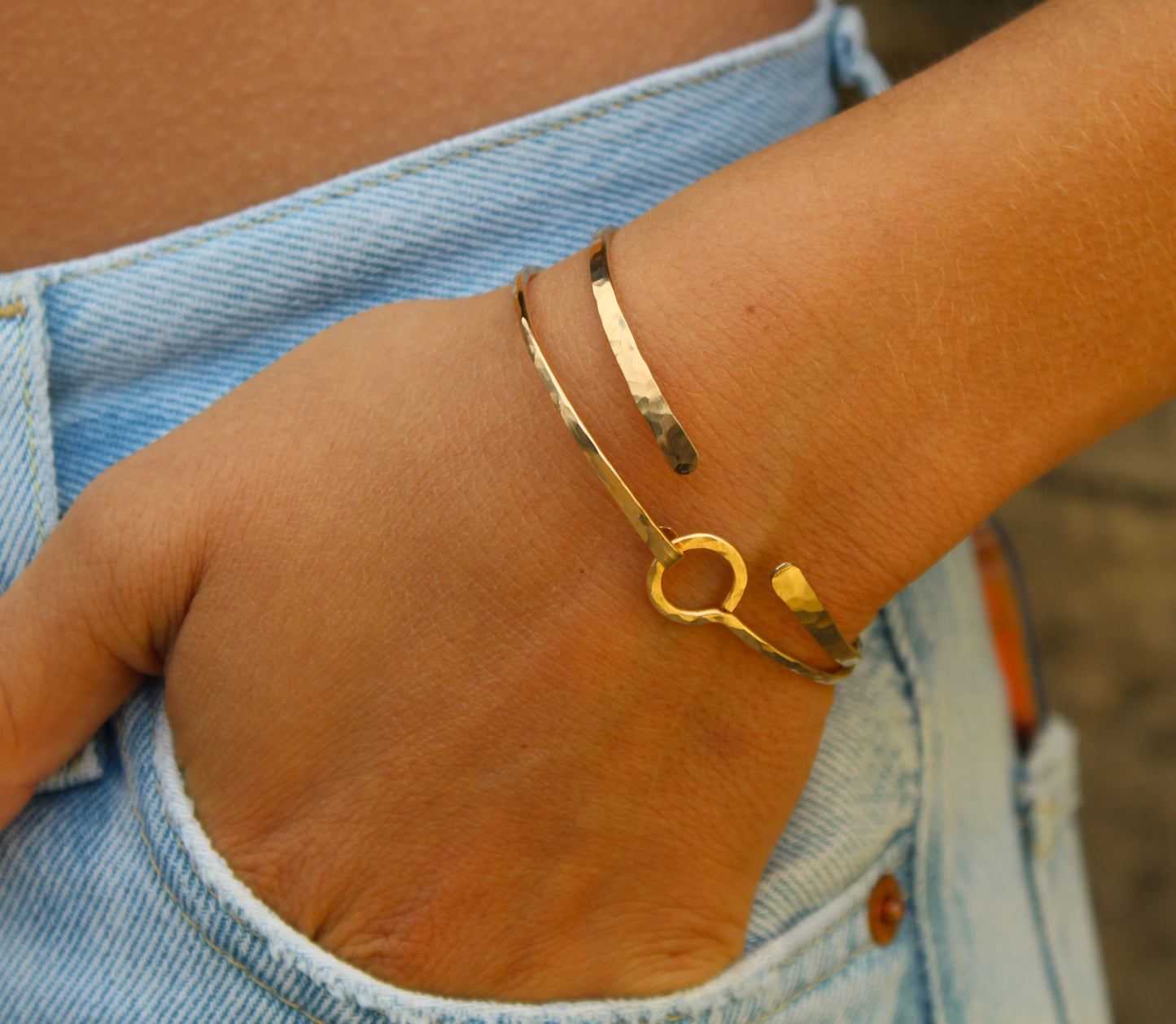 14k Gold Filled Circle Hammered Bangle Bracelet