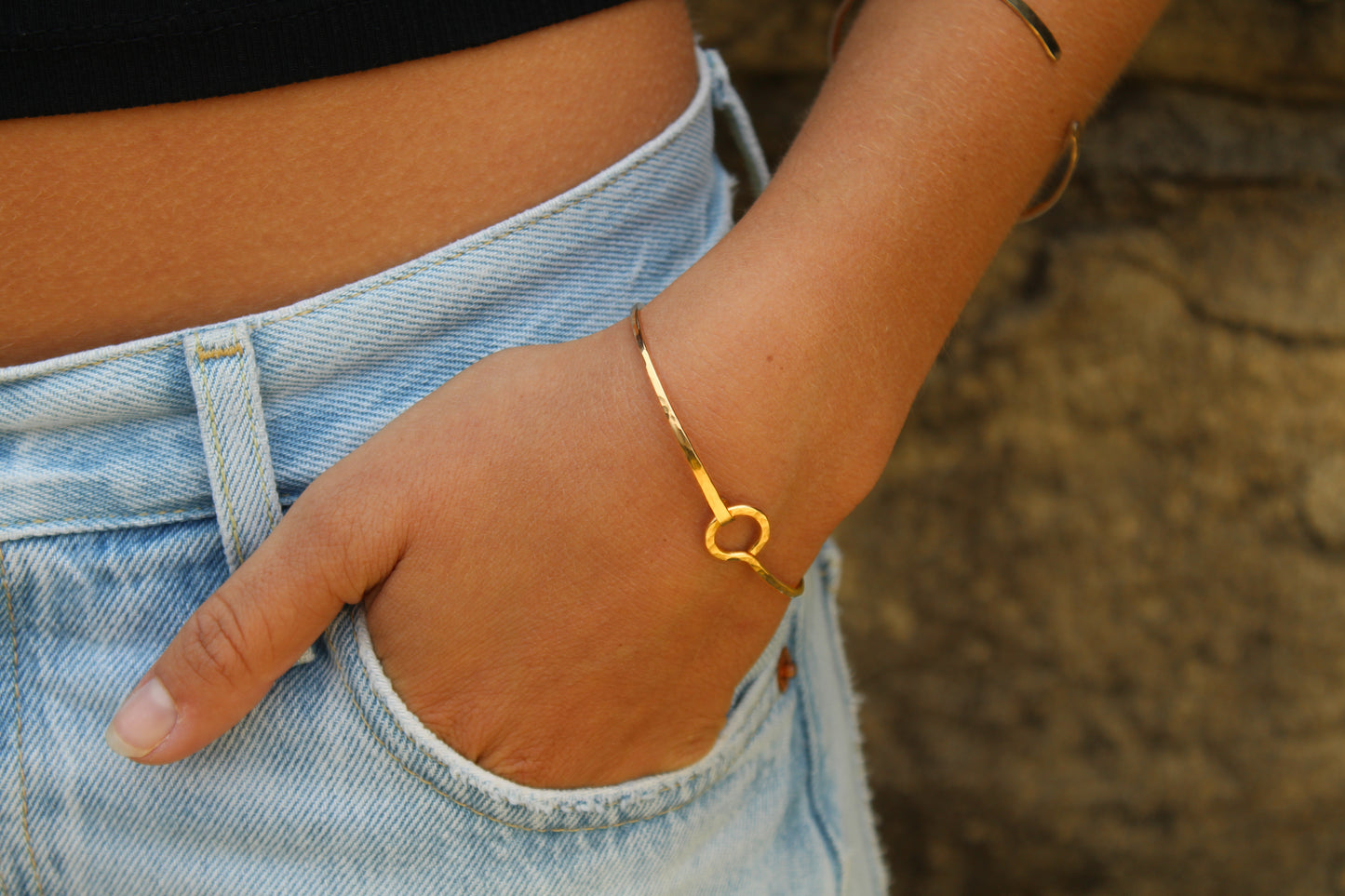 14k Gold Filled Circle Hammered Bangle Bracelet