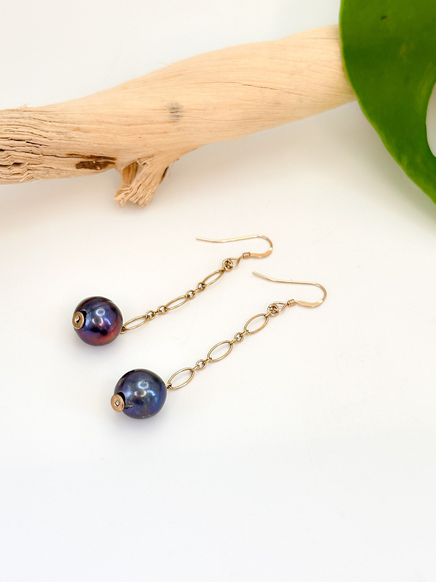 Peacock Pearl and Figaro Chain Earrings