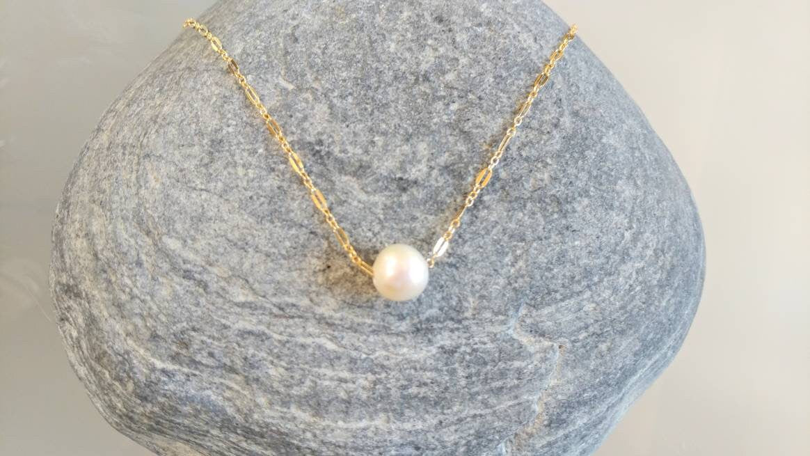 Freshwater Pearl Charm Necklace, Gold Fill or Sterling Silver Chain, Simple Necklace, Delicate Pearl Necklace, Dainty, Bridesmaid Necklace My Store