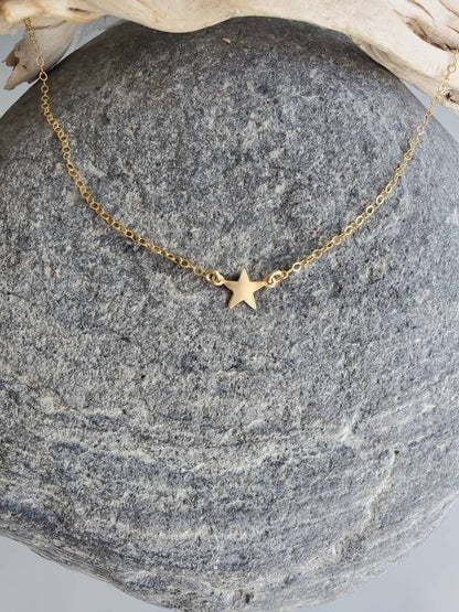 Gold Star Necklace, Tiny Star Pendant, Tiny Star, Gold Necklace, Gold Star, Gold Filled, or, Sterling Silver, Dainty, Star, Delicate, Tiny My Store