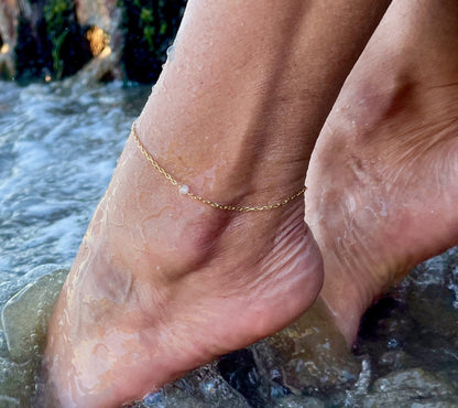Dainty Moonstone Anklet